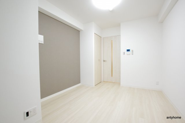 グランパシフィック塩草公園　仲介手数料無料の洋室