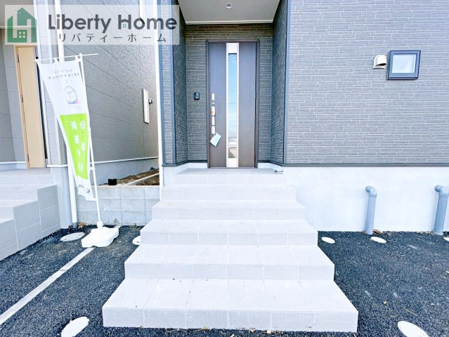 龍ケ崎市城ノ内第9　新築戸建　2号棟のエントランス