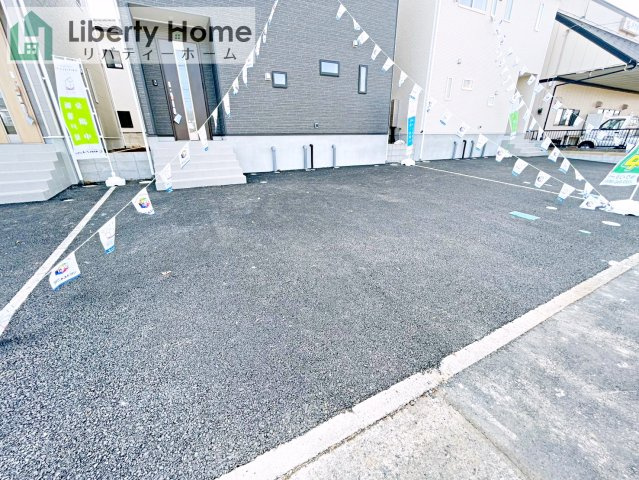 龍ケ崎市城ノ内第9　新築戸建　2号棟の駐車場