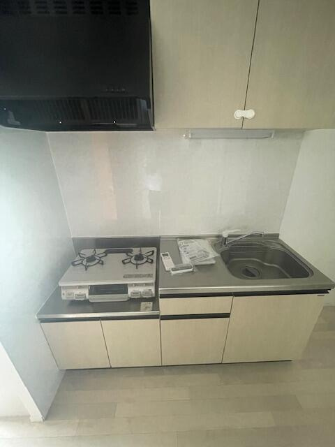 川崎市多摩区中野島３丁目のアパートのキッチン