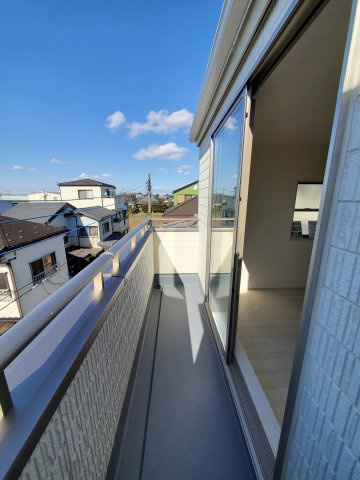 三郷市　天神1丁目　新築戸建　全1棟のバルコニー|施工例です
