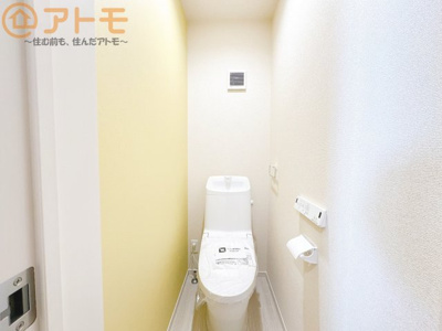 【トイレ】 | 駿河区向敷地四丁目4期　新築戸建　7号棟 | 年代を問わず使いやすい洗浄機能付きのトイレ♪肌への負担をも減らせるのでお子様の敏感なお肌も安心！