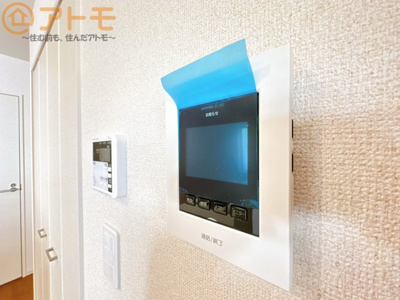 【防犯設備】 | 駿河区向敷地四丁目4期　新築戸建　7号棟 | TVモニター付きインターホンは訪問者を確認することができて、防犯性に優れています♪