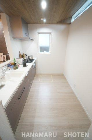 新築　千葉市中央区川戸町のキッチン|＊当日ご案内可＊ご希望の物件まとめてご案内！