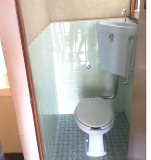 【トイレ】 | 尼崎市南武庫之荘８丁目中古戸建 | シンプルトイレです♪