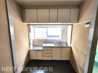 【キッチン】 | 尼崎市南武庫之荘８丁目中古戸建 | シンプルキッチンです♪収納力がございます！！お好きなリフォームをたのしんでみませんか？