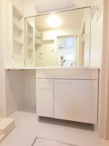 【独立洗面台】