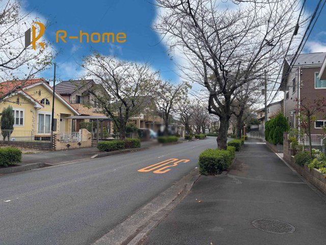 常総市内守谷町きぬの里　中古戸建の前面道路含む現地写真|周辺環境も併せて案内致します♪
閑静な住宅地で笑顔あふれる新生活！
ぜひ現地へお越しください♪