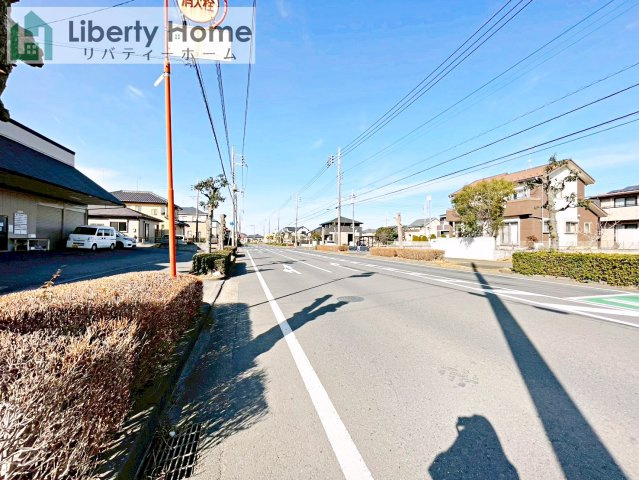 龍ケ崎市城ノ内第9　新築戸建　3号棟の前面道路含む現地写真