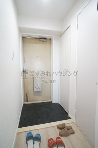 マイシティ伊丹壱番館の玄関