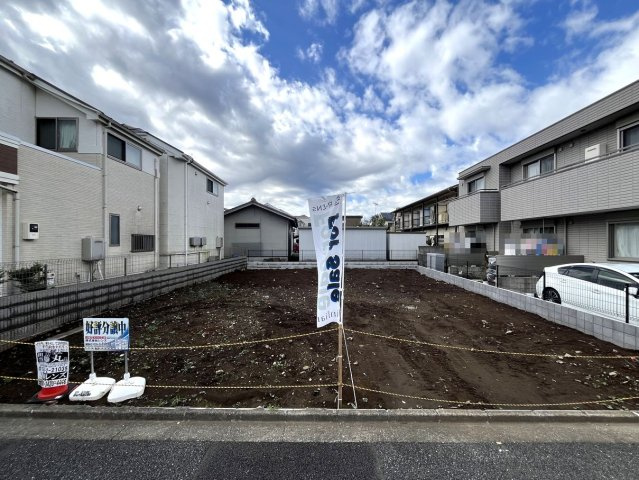 【外観】 | ～インフィーア Vol. 69　練馬区三原台１丁目　ブランド新築戸建て　B号棟～ | 【建築中】ゆとりある敷地に充実設備の全２棟が誕生します