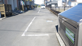 【駐車場】