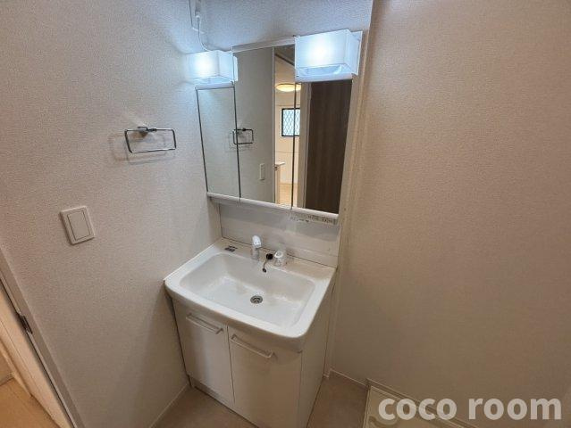 コモド・ダ・ビベレ焼津の独立洗面台