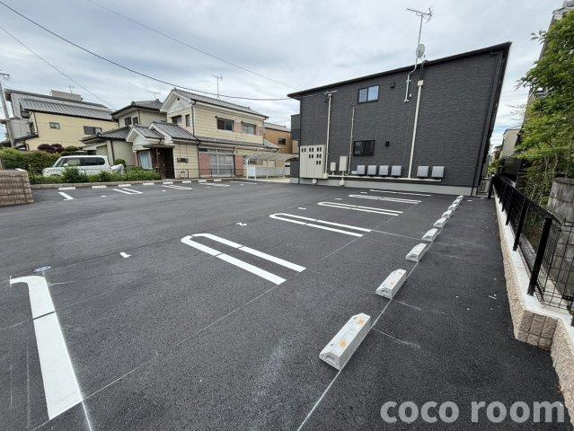 コモド・ダ・ビベレ焼津の駐車場