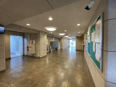 【ロビー】 | 緑地東ロイヤルマンション | エイブルだけの嬉しいサービス、ご用意しております。詳細は、お気軽に当社までお問合せ下さいませ！