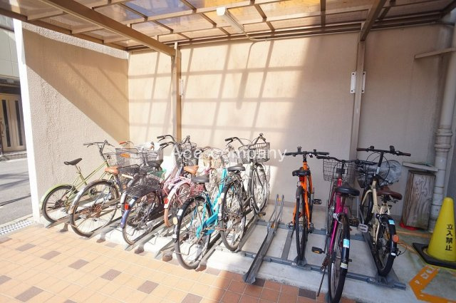 【駐輪場】の画像