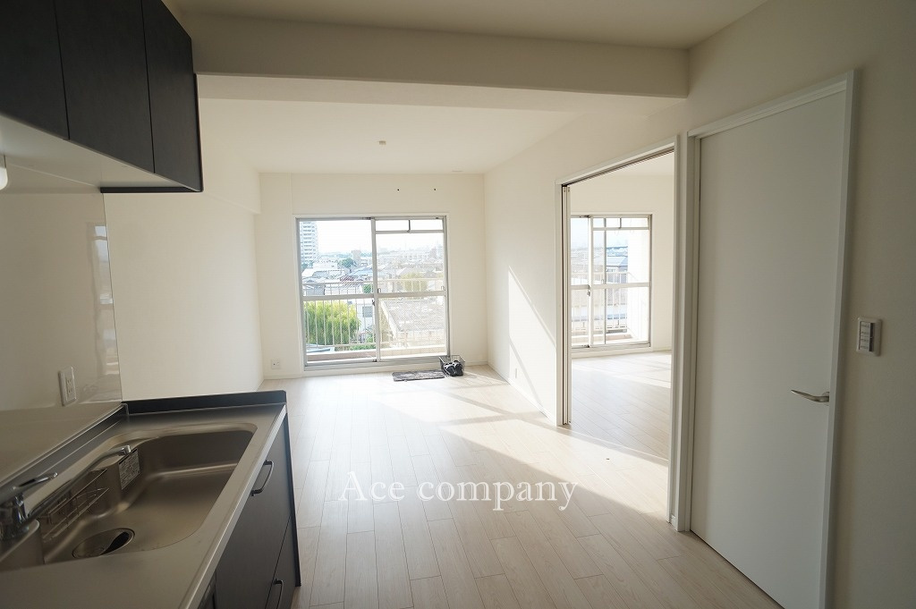 【居間・リビング】の画像