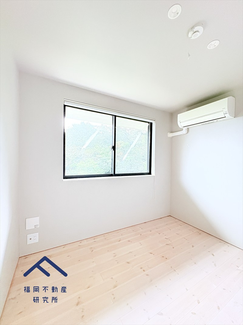 城南区南片江５丁目　戸建ての洋室