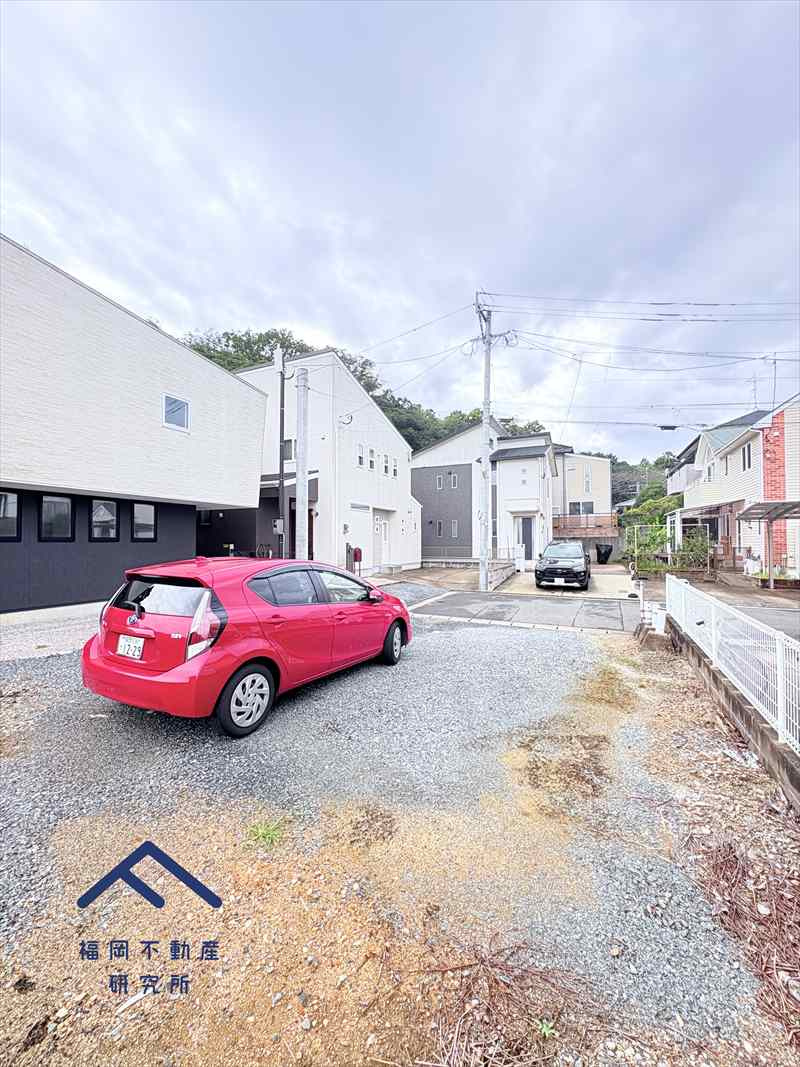 城南区南片江５丁目　戸建ての前面道路含む現地写真
