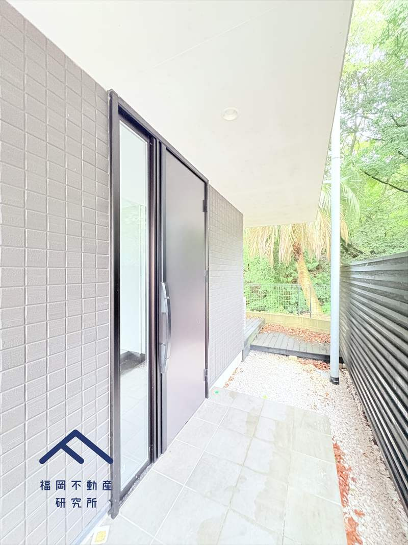 城南区南片江５丁目　戸建ての玄関