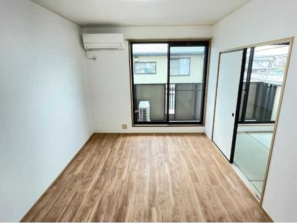 イーグル　A　　刈谷市近郊の賃貸はクラスホームの居間・リビング|同物件の別部屋になります。