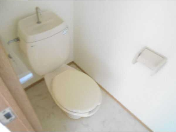 イーグル　A　　刈谷市近郊の賃貸はクラスホームのトイレ|同物件の別部屋になります。