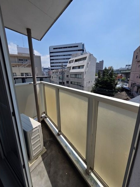 casa quintoのバルコニー