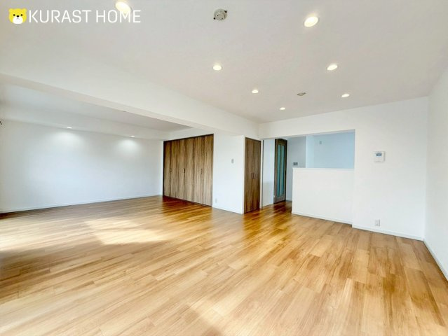 境谷西第1住宅28棟　1階の居間・リビング