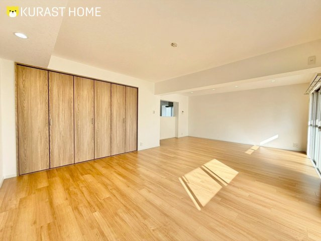 境谷西第1住宅28棟　1階の居間・リビング