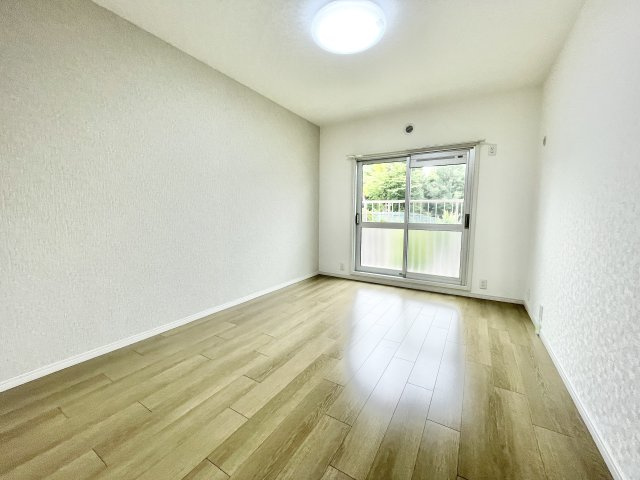 藤阪ハイツＤ６棟の洋室