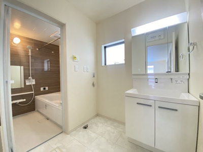 【独立洗面台】 | 南城市玉城百名（全3棟）1・3号棟 | ※同仕様写真です