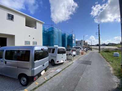 【前面道路含む現地写真】 | 南城市玉城百名（全3棟）1・3号棟 | ※西側公道4m♪