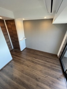 【居間・リビング】CREVISTA横浜関内