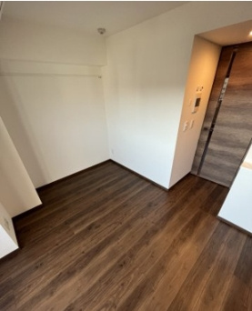 【居間・リビング】CREVISTA横浜関内