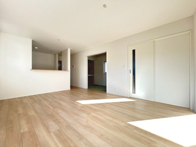 クワイエ　一宮市篭屋5丁目第3　全2区画分譲の前面道路含む現地写真|「現地（2025年12月4日）撮影」　
■前面道路　
■ヤマダ不動産　株式会社リライフ