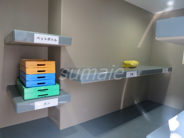 Cross Point AKABANEのその他共用部分|ゴミ置き場です☆彡