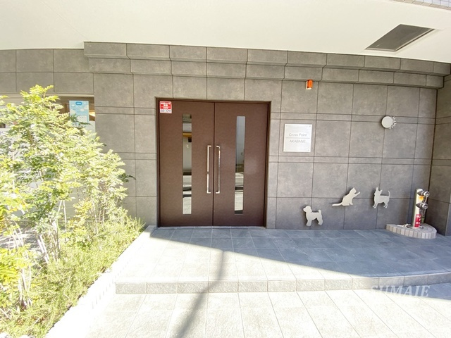 Cross Point AKABANEのエントランス|エントランスです☆