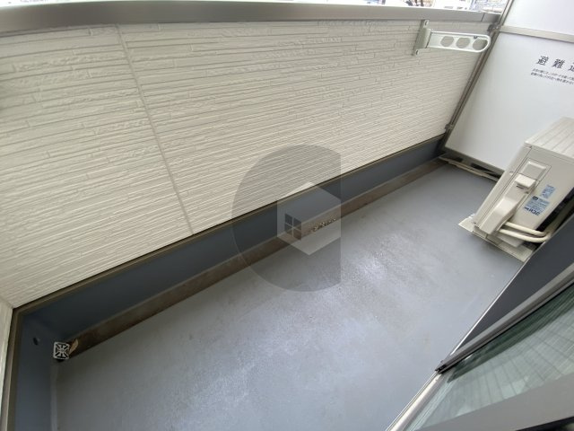 ラモーナ長瀬1のバルコニー