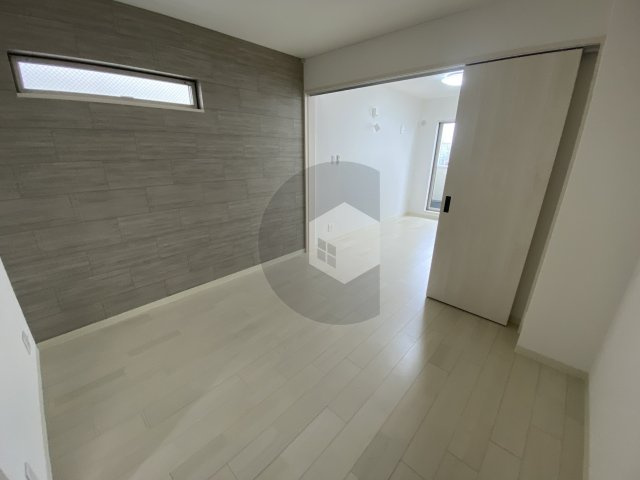 ラモーナ長瀬1の洋室