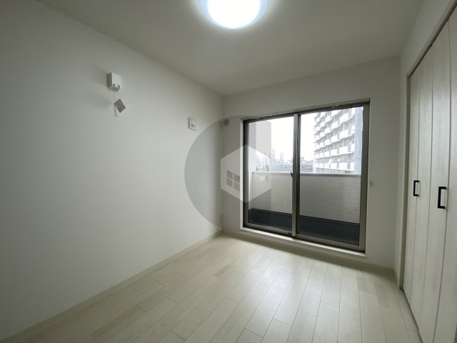 ラモーナ長瀬1の洋室