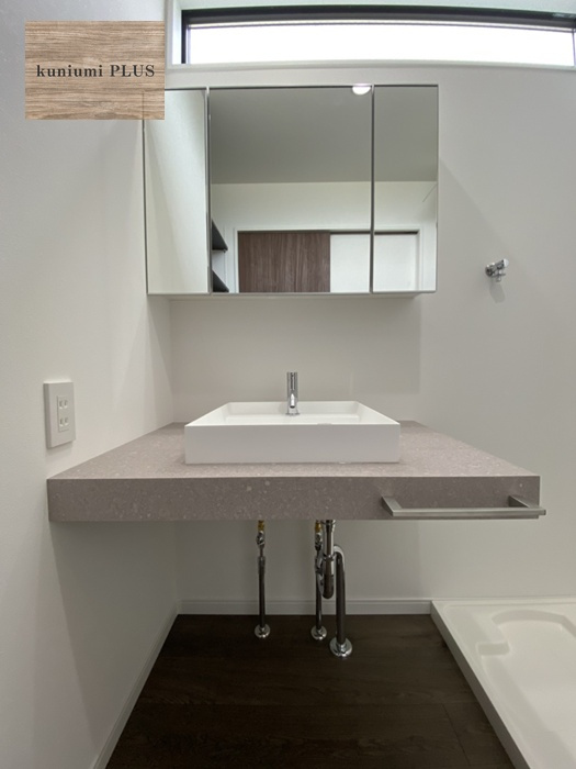 高石市東羽衣1丁目　モデルハウスの独立洗面台