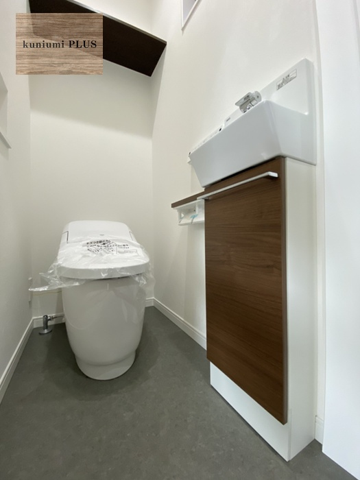 高石市東羽衣1丁目　モデルハウスのトイレ