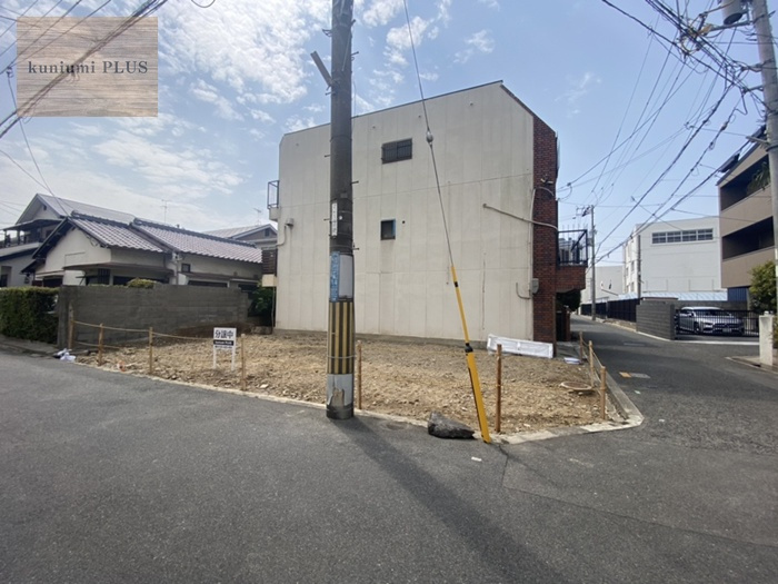 高石市東羽衣1丁目　モデルハウスの前面道路含む現地写真