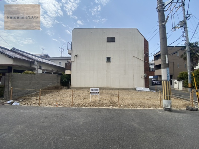 高石市東羽衣1丁目　モデルハウスの前面道路含む現地写真