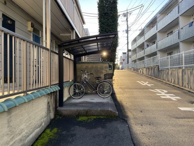 クーハウスの駐車場