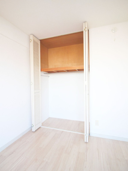 カーサ駒沢　最上階　角部屋　ネット0　の収納