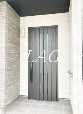 【玄関】 | 緑ケ丘戸建 | 玄関です。