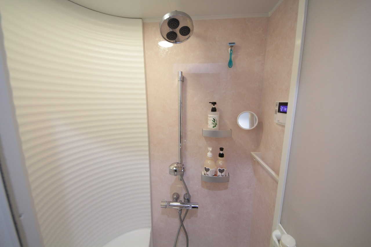 ぬこハウス大倉山のシャワールーム|シャワールームは２室完備。