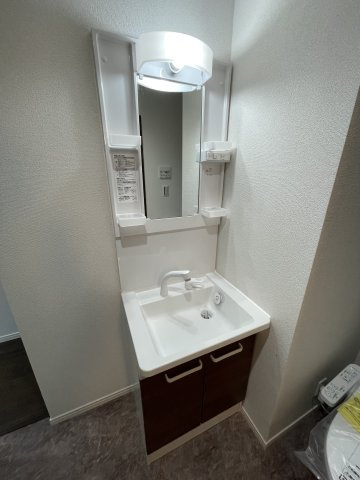 ベイルーム県立大学2の独立洗面台|独立洗面化粧台が付いています