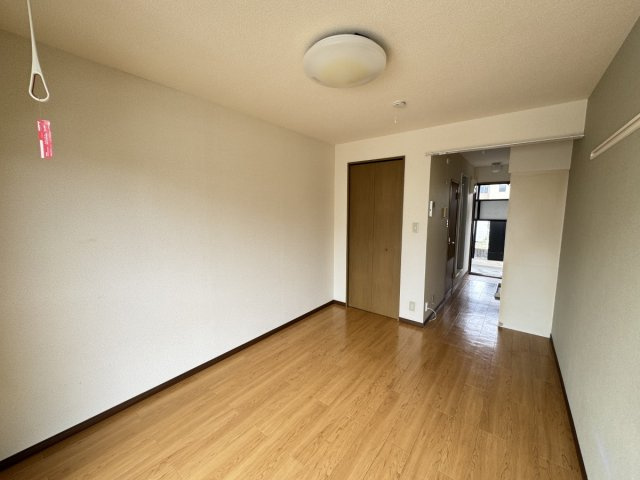 ビューラMの洋室|※退去前のため、別部屋の写真です。